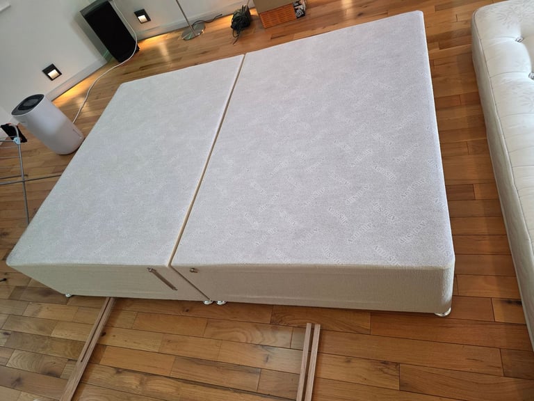 Double bed, head board