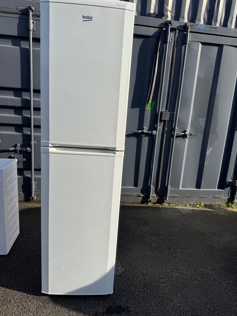 Beko Fridge Freezer 2m 