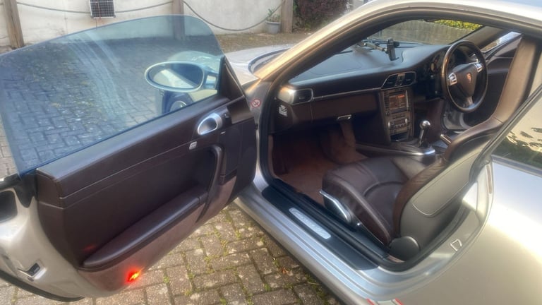 Porsche, 911, Coupe 4S, 2006, Manual, 3824 (cc), 2 doors
