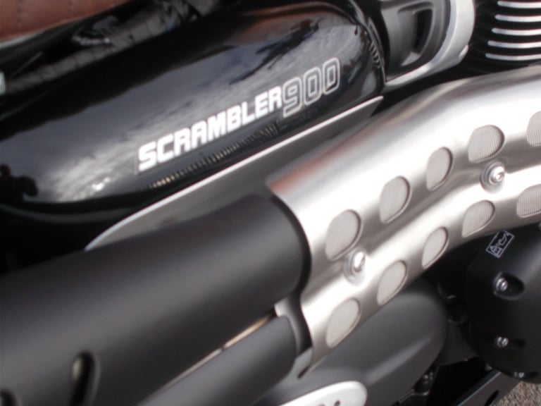 2024 TRIUMPH SCRAMBLER 900