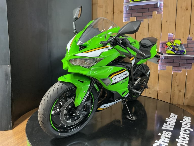 Kawasaki Ninja ZX-4RR 2025 with just 253 Miles! One Owner! FREE UK DELIVERY!