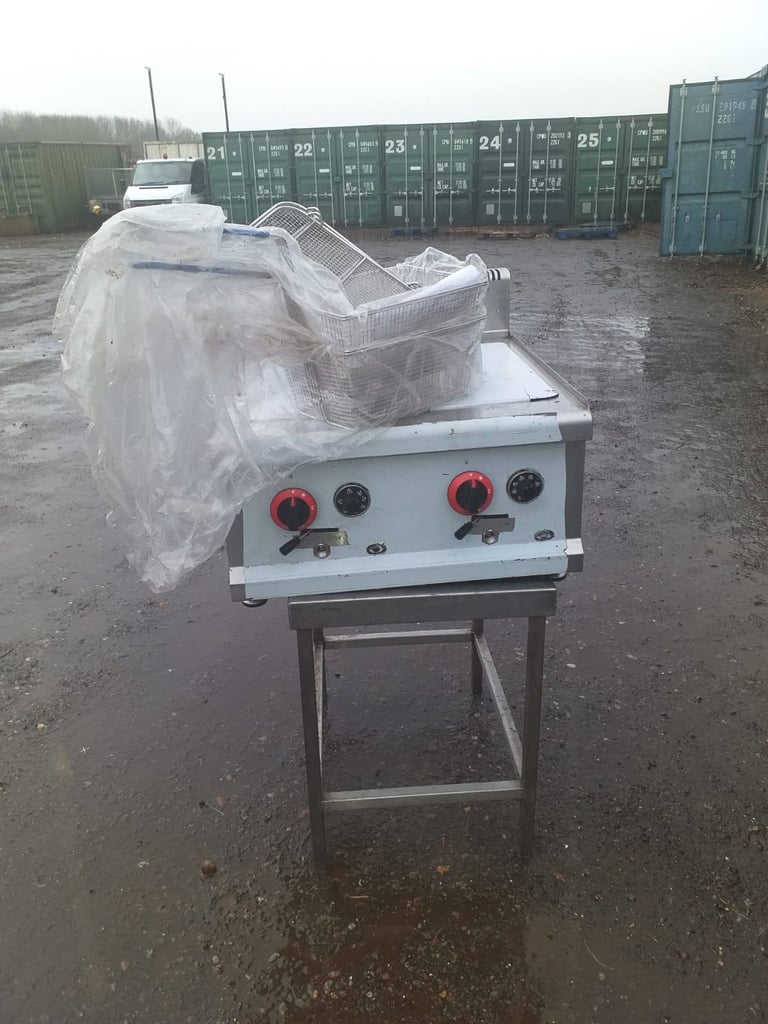 Catering equipment commercial gas & electric Tabletop fryers restaurant trailer burger van items