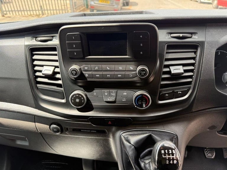 2019 19 FORD TRANSIT CUSTOM 2.0 300 ECOBLUE PANEL VAN 5DR DIESEL MANUAL L2 H1 EU