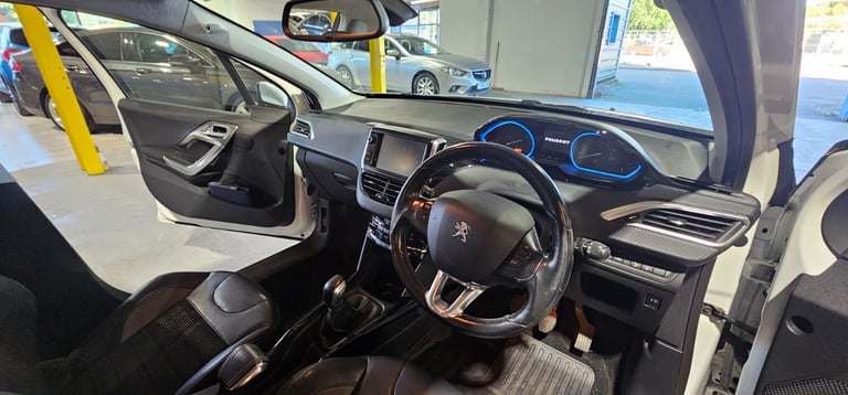  Peugeot 2008 1.2 PureTech Allure Euro 6 5dr Petrol Manual