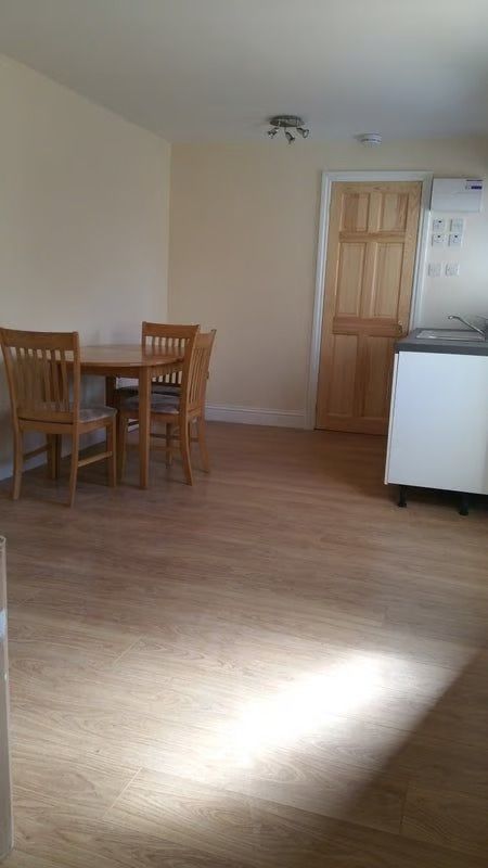 Spacious & Cosy Studio Room for Rent UB4 0RD