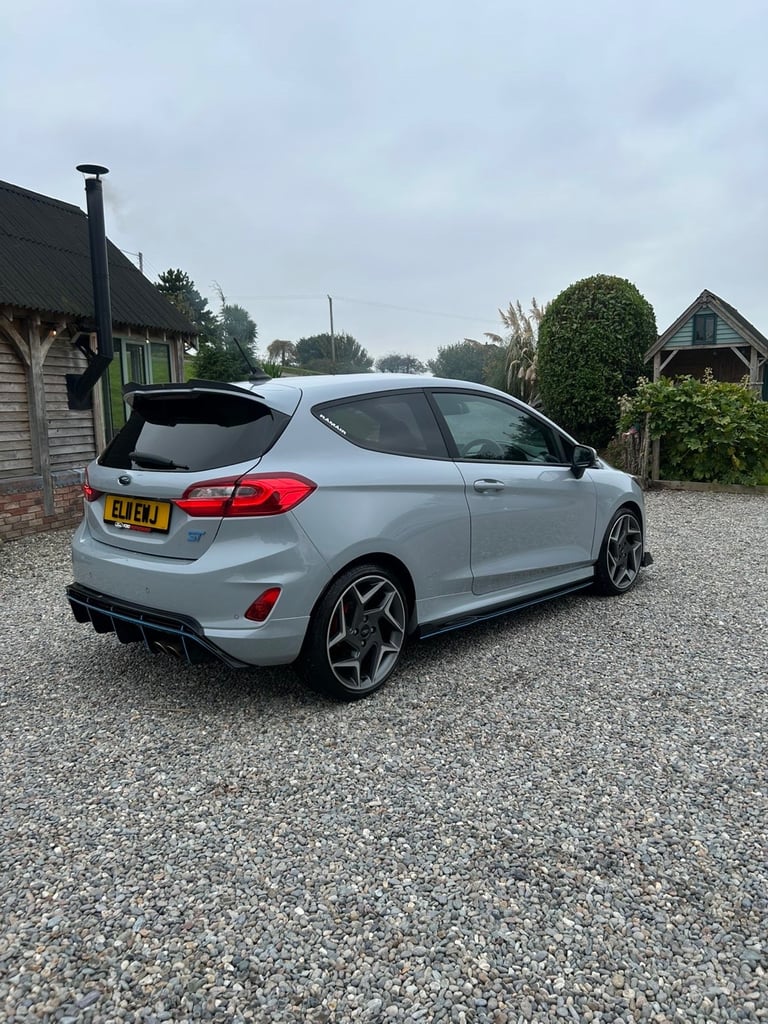 Ford, FIESTA, Hatchback, 2018, Manual, 1498 (cc), 3 doors