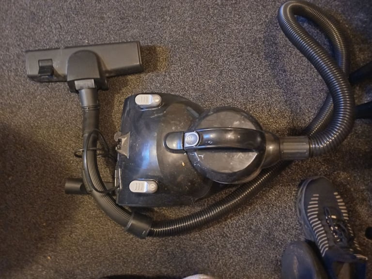 £5 M-MORRISONS mini vacuum cleaner £5
