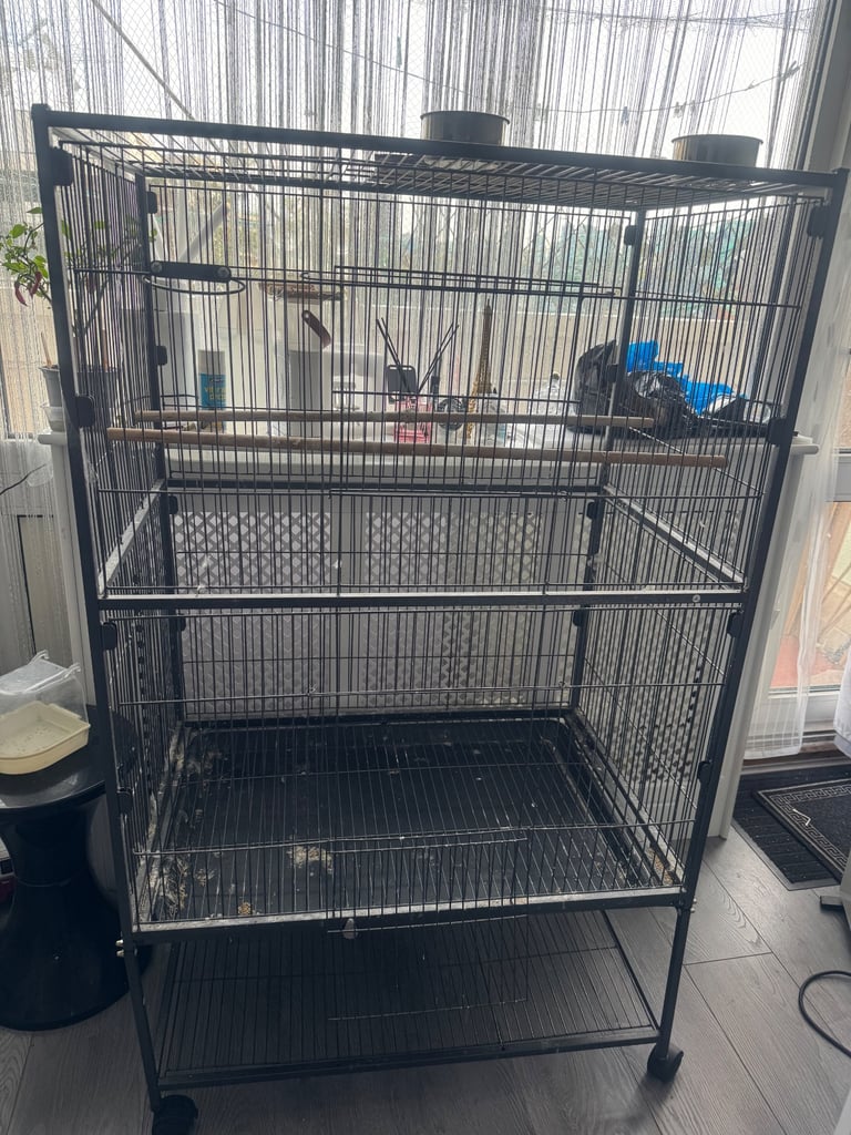 image for 🦜🦜Big bird cage now been dismantled 🦜🐣🐥