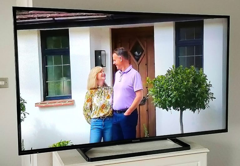 50" PANASONIC SMART FULL HD SLIM LED WIFI TV AMAZON YOUTUBE SCREEN MIRRORING RC STAND-FREE DELIVERY