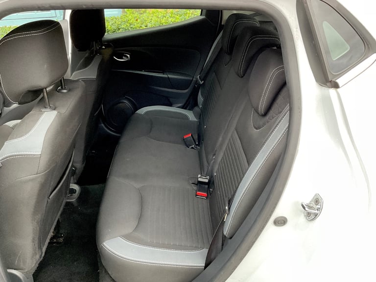 2016 (66) Renault Clio 1.5 dci Dynamique Nav S. 5 Door Diesel. FSH. Excellent Condition.