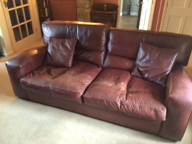 Duresta 2.5 Seater Panther Leather Sofa and Run up Stool