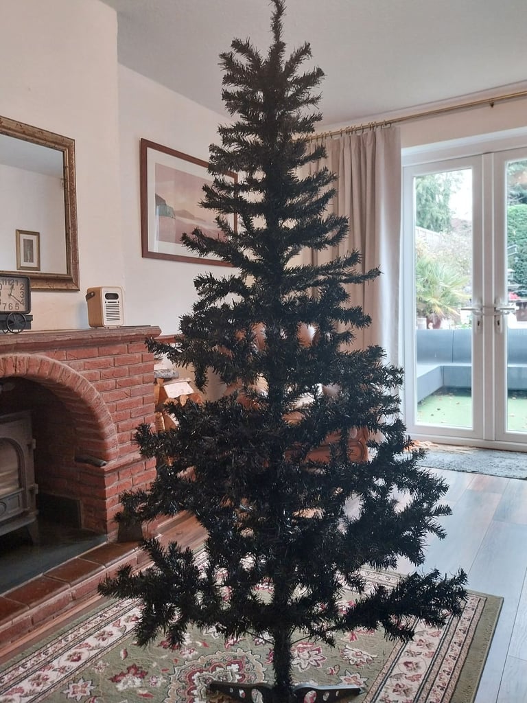 Black xmas tree
