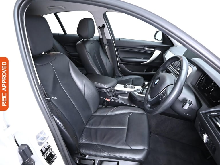 2025 BMW 1 Series 2.0 118d SE Hatchback 5dr Diesel Auto Euro 6 (s/s) (150 ps) Hatchback DIESEL Au...