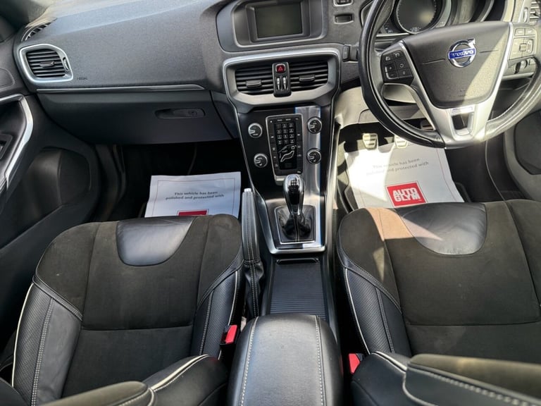 2015 Volvo V40 2.0 D4 R-Design Hatchback 5dr Diesel Manual Euro 6 (s/s) (190 ps) Hatchback Diesel...
