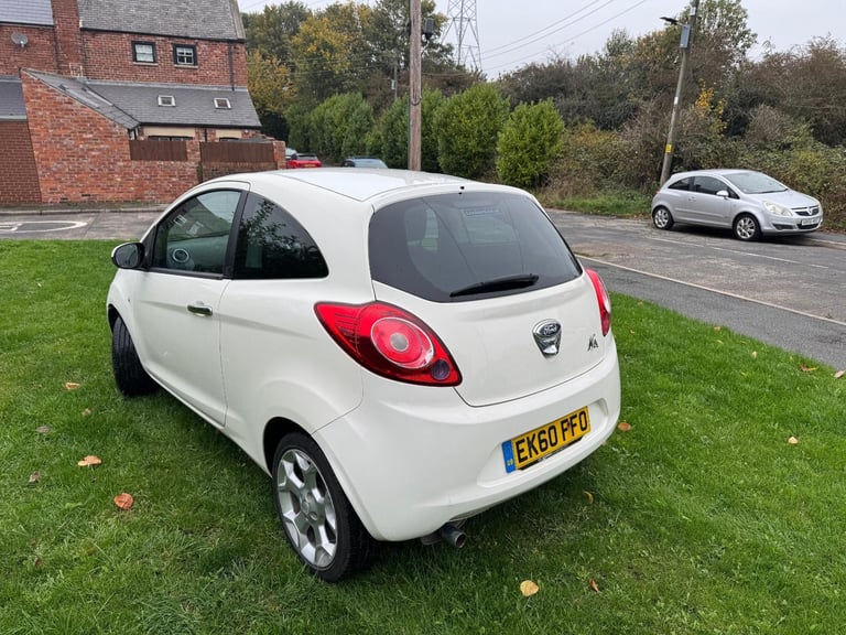2910 Ford Ka 1.25 Titanium 3Dr Hatch 1883