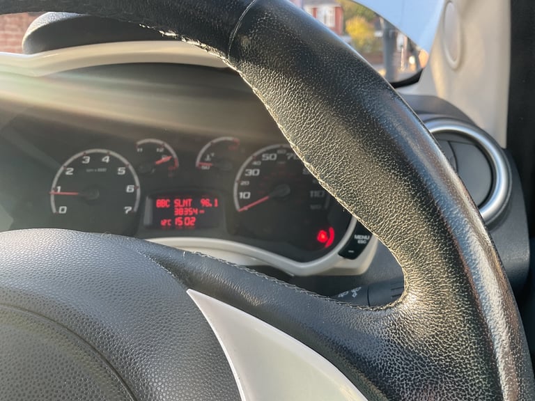 Ford, KA, Zetec, Hatchback, 2012, Manual, 1242 (cc), 3 doors