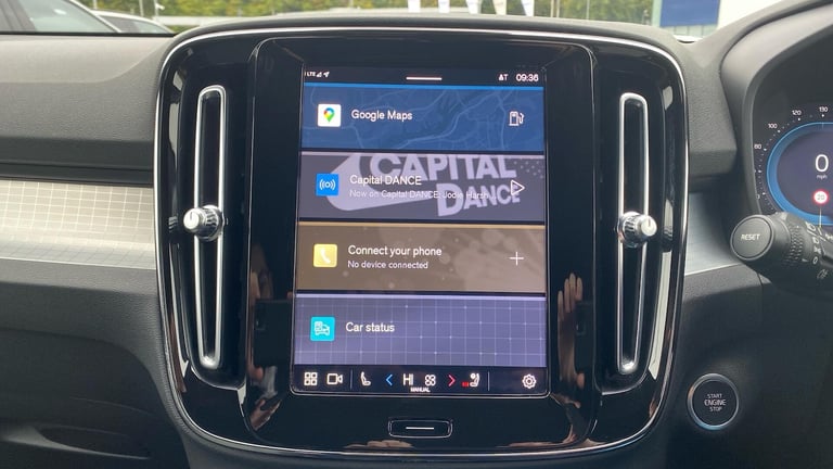 2022 Volvo XC40 2.0 B3 MHEV Plus SUV 5dr Petrol Hybrid DCT Auto Euro 6 (s/s) (163 ps) Petrol/Elec...