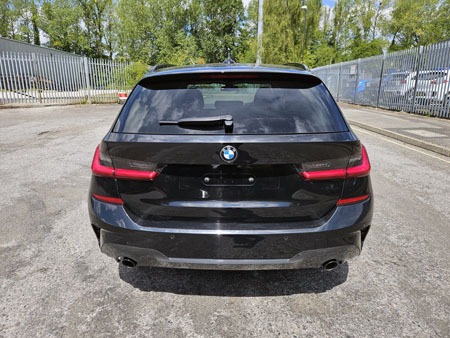 2021 21 BMW 3 SERIES 318d MHT M Sport 5dr Step Auto Black Damaged Salvage