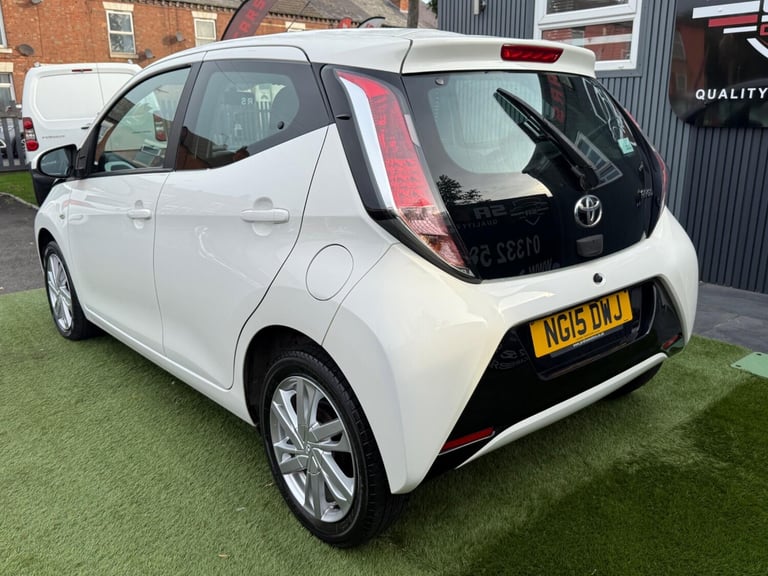 2015 Toyota AYGO 1.0 VVT-i x-pression x-wave 5dr Petrol Manual Euro 5 Euro 5 (68 ps) HATCHBACK Pe...