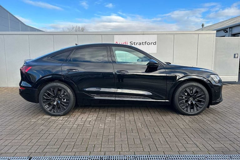 2023 Audi Q8 300kW 55 Quattro 114kWh Black Edition 5dr Auto ESTATE ELECTRIC Automatic
