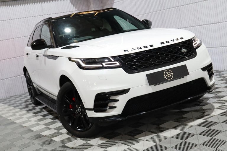 image for LAND ROVER RANGE ROVER VELAR 2.0 D240 R-Dynamic SE Auto 4WD Euro 6 (s/s) 5dr