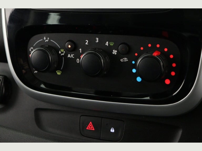 2019 Renault Trafic SL27 ENERGY dCi 125 Sport Nav Crew Van WINDOW VAN DIESEL Manual