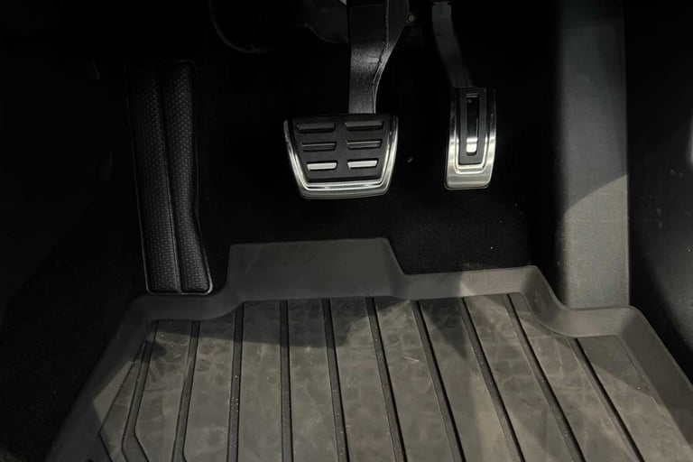 2025 Audi Q4 e-tron 250kW 55 Quattro 82kWh S Line 5dr Auto [Leather] SUV Electric Automatic