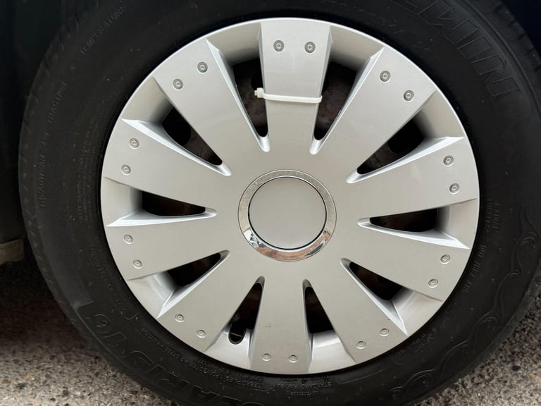 2005 Toyota Yaris Verso 1.3 VVT-i T3 5dr MPV Petrol Automatic