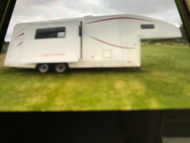 5th wheel caravan.  Globe Stormer.  4 berth