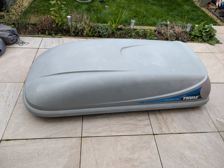 Thule Ocean 200 Roof box