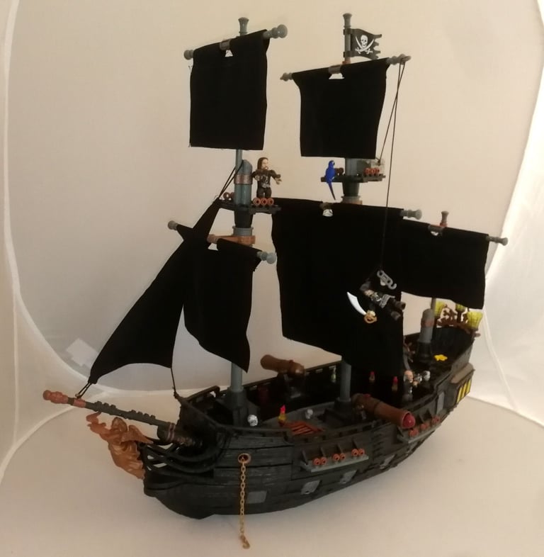Mega Bloks 1017 Black Pearl Ship Pirates Of The Caribbean Dead Man's Chest