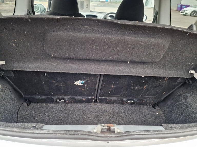 Peugeot, 107, £20 year road tax Hatchback, 2012, Manual, 998 (cc), 3 doors