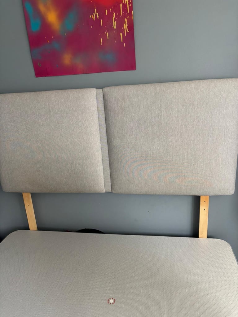 Double bed / good condition / 2 divans / I can deliver 