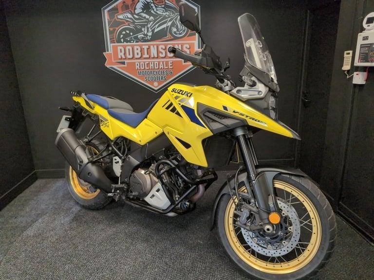 2021 21 Suzuki DL1050 XT One owner machine in the clasic Suzuki off road colo...
