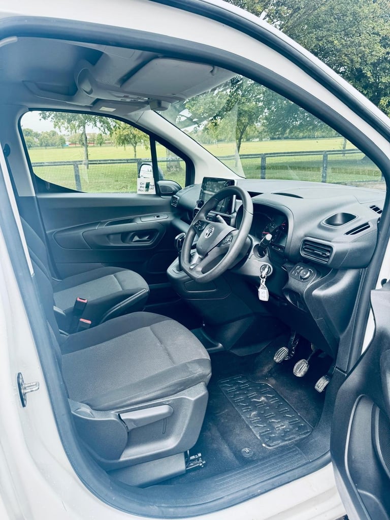 VAUXHALL COMBO 1.6 Turbo D 2300 Sportive 2020