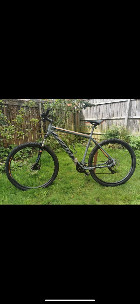 Mountain bike no front wheel 
