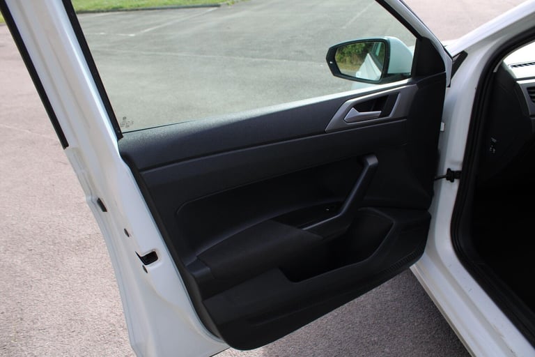 2018 Volkswagen Polo 1.0 TSI SE Euro 6 (s/s) 5dr HATCHBACK Petrol Manual