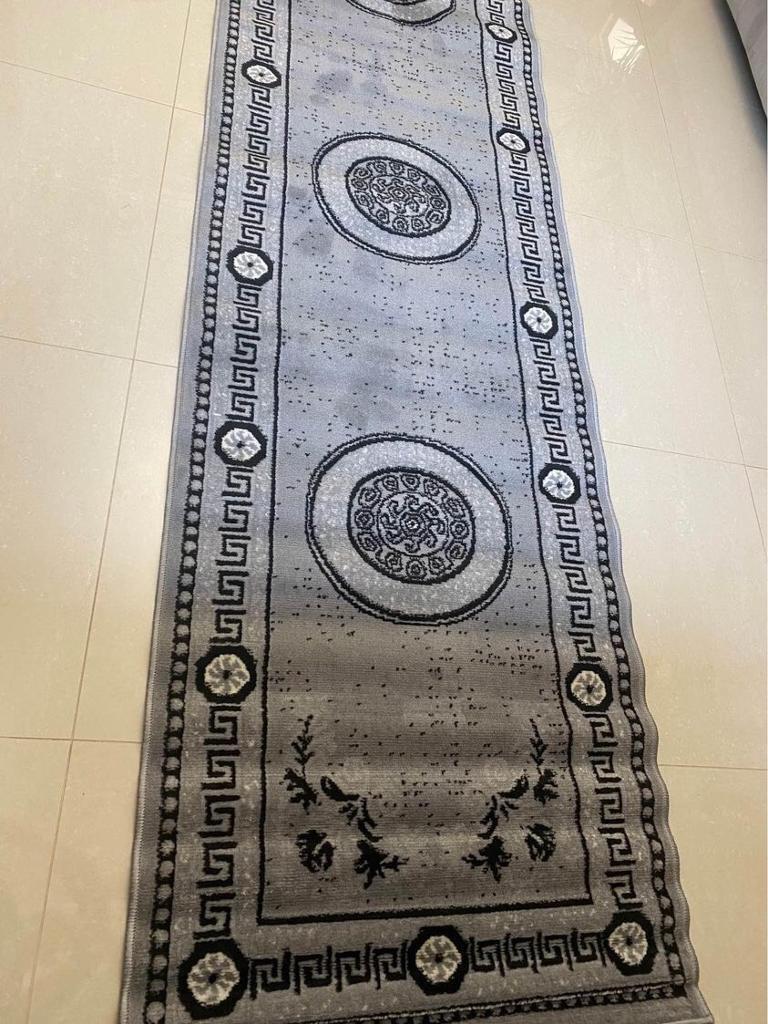 Grey long corridor rug carpet runner grey corridor size 300x80cm £35 in Leicester