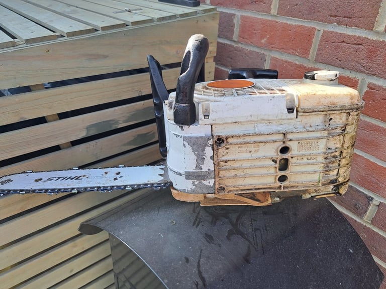 Stihl 020T chainsaw 