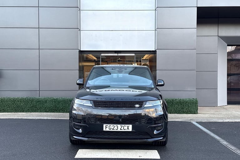 2023 Land Rover Range Rover Sport 3.0 P440e 38.2kWh Dynamic SE SUV 5dr Petrol Plug-in Hybrid Auto...