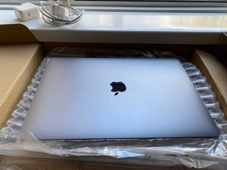 Apple MacBook Pro M1 13.3-inch (2020) 8-core GPU - 8GB RAM SSD 256GB - Touch Bar - English