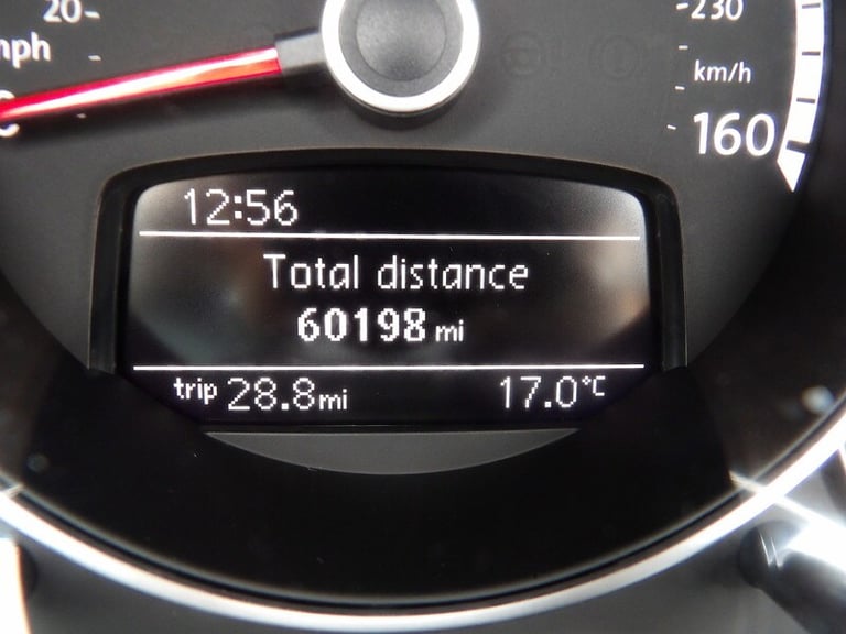 2014 Volkswagen Beetle 2.0 TDI Sport 2dr CONVERTIBLE DIESEL Manual