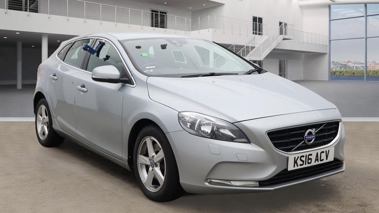 2016 VOLVO V40 2.0 Momentum D3 Silver Manual Diesel
