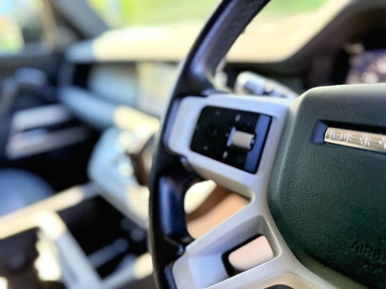 2020 Land Rover Defender 2.0 SD4 SE SUV 5dr Diesel Auto 4WD Euro 6 (s/s) (240 ps) ESTATE Diesel A...