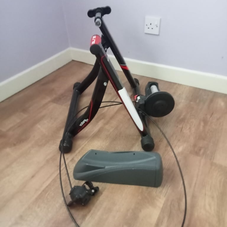 Elite turbo trainer 