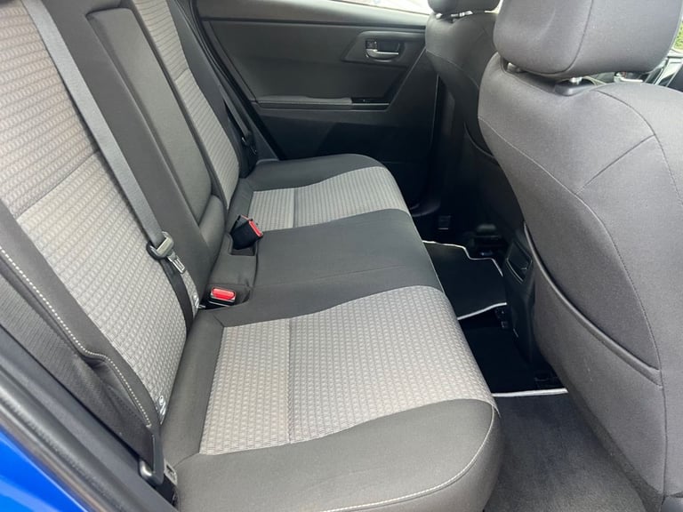 2018 Toyota Auris 1.8 Hybrid Design TSS 5dr CVT [Nav] HATCHBACK PETROL/ELECTRIC Automatic