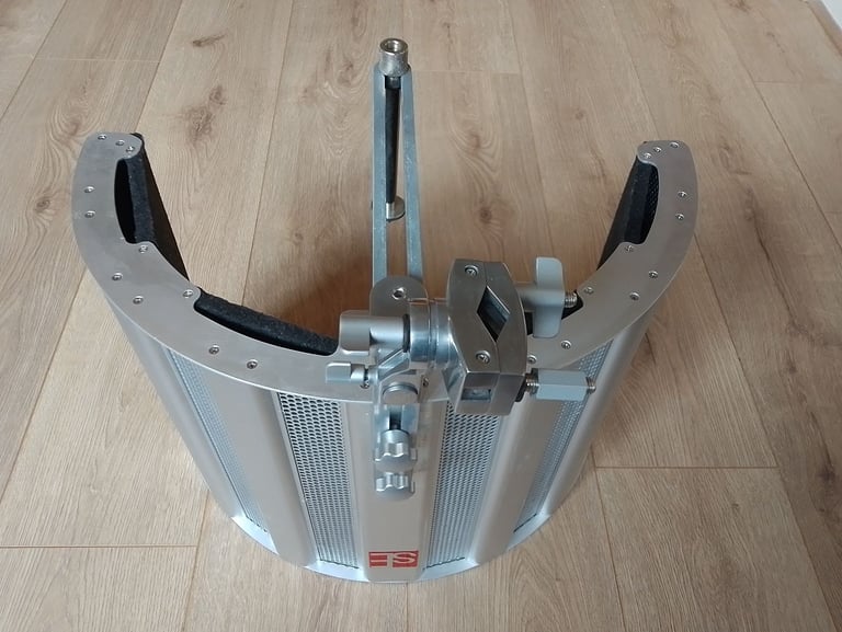 image for SE Electronics Space Reflection Filter, portable vocal booth, acoustic treatment