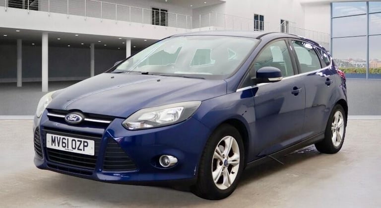 2011 Ford Focus 1.6 Zetec Powershift Euro 5 5dr HATCHBACK Petrol Automatic