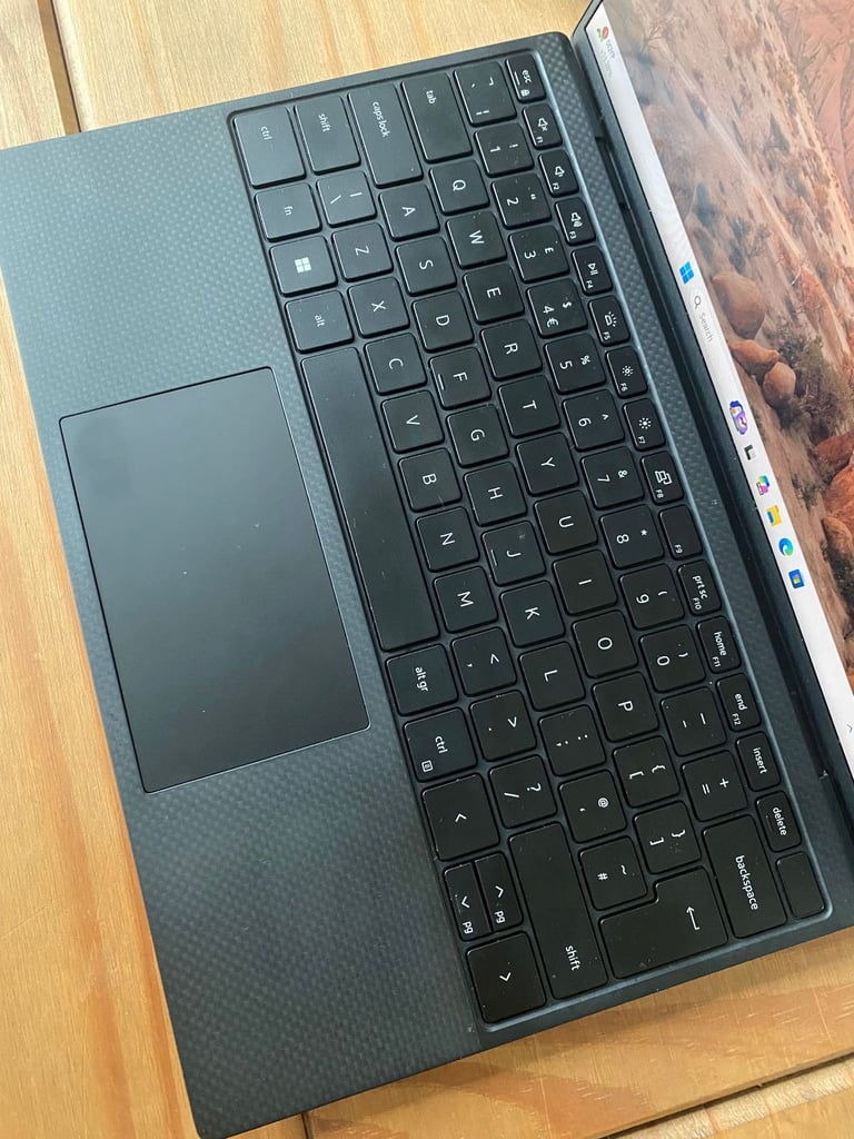 Dell XPS 9300 Laptop, Intel i7, 16gb Ram, 512gb SSD, Windows 11 Pro, with Office Pro Plus 2024