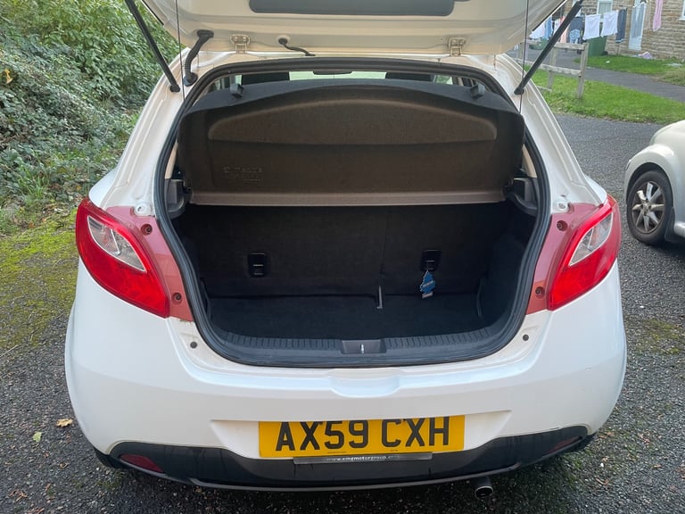 Mazda, 2, Hatchback, 2010, Manual, 1349 (cc),5 doors - Image 7